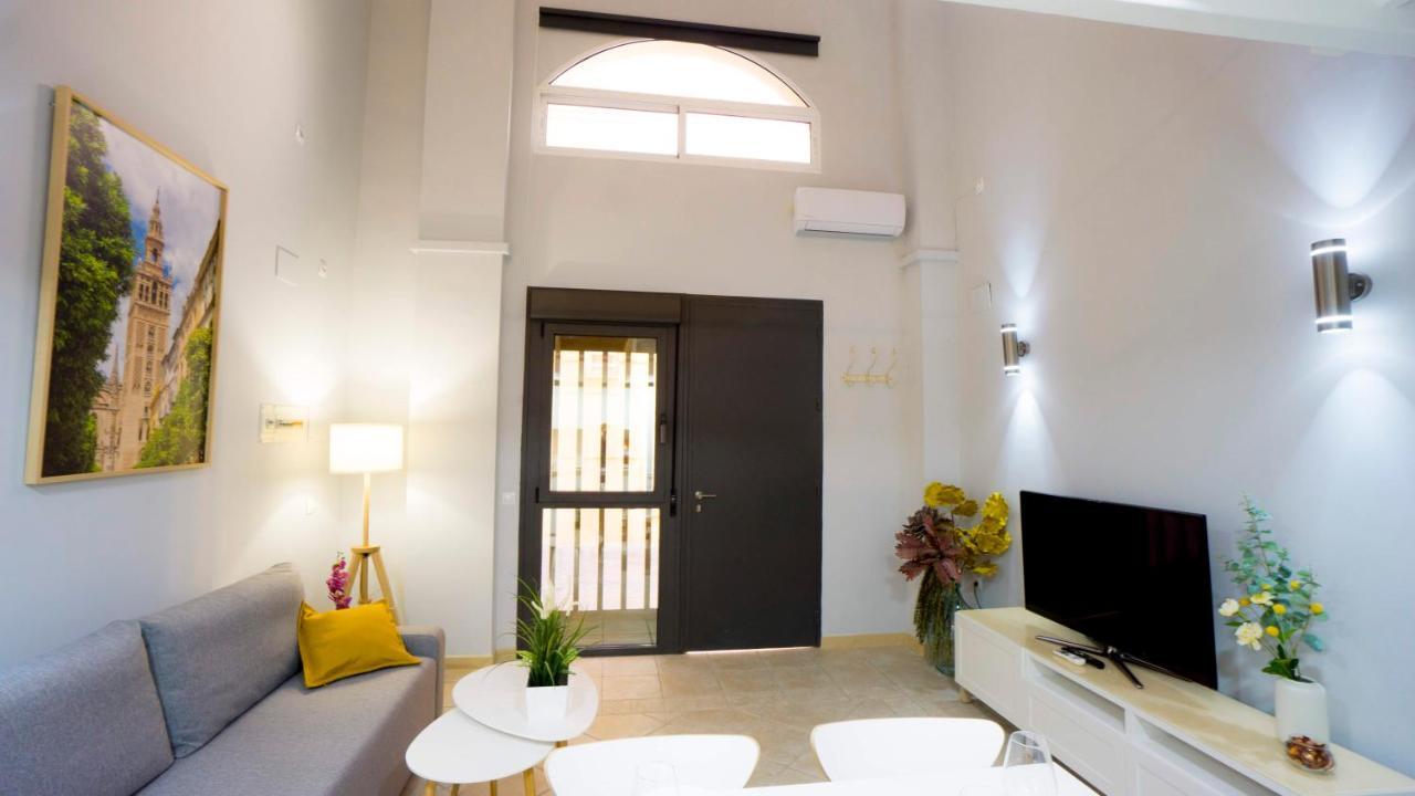 Rentalsevilla Escuelas Pias Exteriör bild